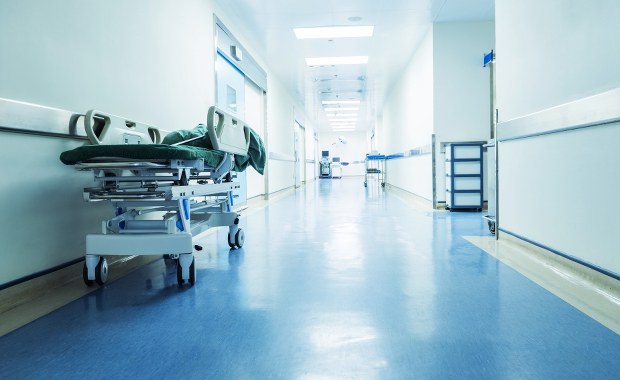 800 tys. zł więcej za prąd. Podwyżki uderzają w szpitale na Mazowszu