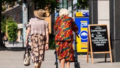 82-latka podpalała wiaty śmietnikowe. Okazało się, że to radczyni prawna