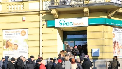 82 miliony strat samorządów po restrukturyzacji PBS. Pieniędzy może zabraknąć na 500 plus