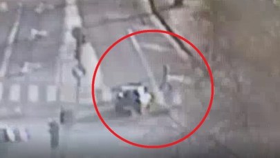 84-latek potrącił kobietę na przejściu i... spokojnie odjechał na zakupy