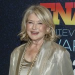 84-latka olśniła zjawiskową stylizacją. To idealna propozycja na komunie i wesela 