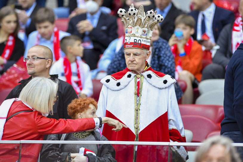 84-letni polski kibic otrzymał telefon... Tego się nie spodziewał