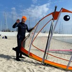 ​89-latek najstarszym windsurferem na świecie. Pobił rekord Guinnessa