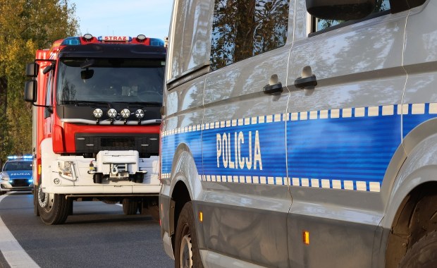 ​9-latek zginął przygnieciony ciągnikiem. Wypadek mógł spowodować 13-latek