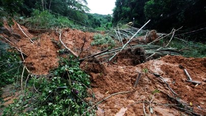 9 osób, w tym troje dzieci zginęło w Nepalu z powodu osunięć ziemi