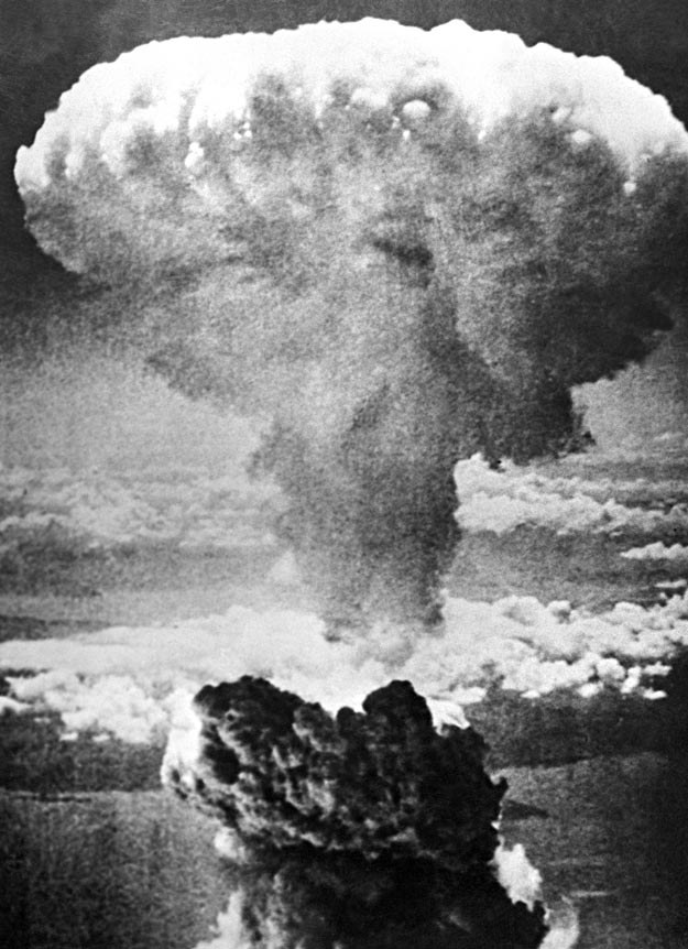 9 sierpnia 1945 r., Nagasaki: Chwilę po eksplozji "Grubasa" /AFP