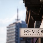 90-letni Revlon ogłosił upadłość, ale liczy na pomoc