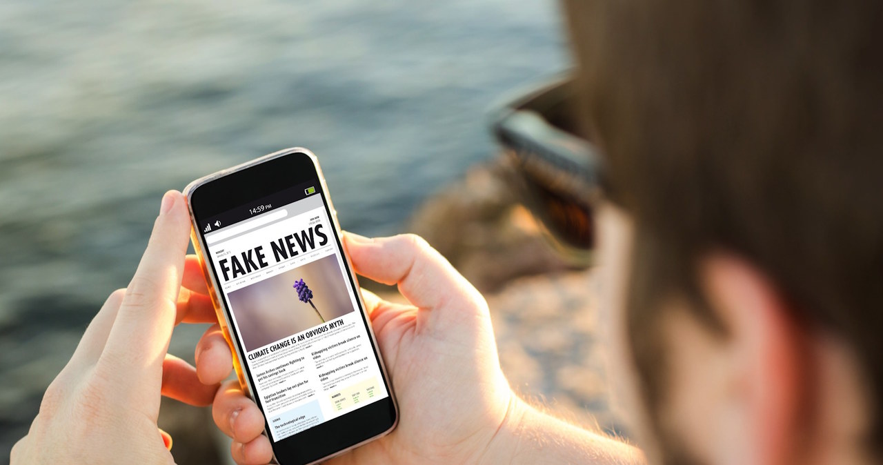 92 proc. ankietowanych jest zdania, że fake news stanowią realne zagrożenie dla każdego społeczeństwa /123RF/PICSEL