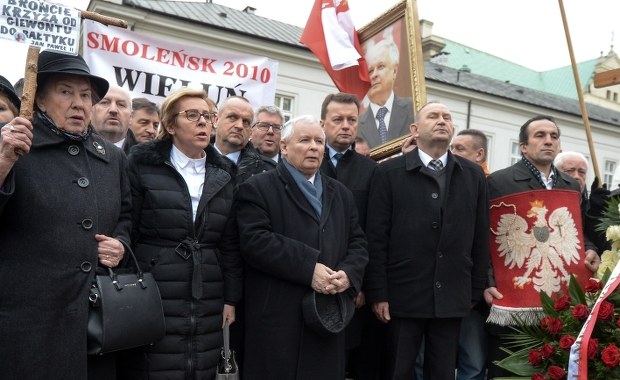 93. miesięcznica katastrofy smoleńskiej. Na obchodach prezes PiS i były szef MON
