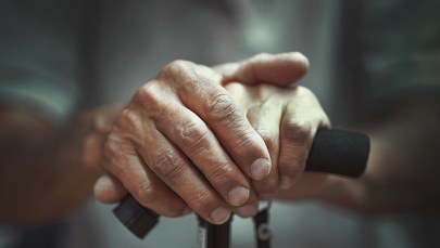 94-latek zaufał oszustce. Stracił 80 tys. zł 