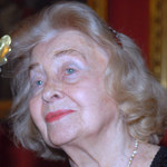 96-letnia Nina Andrycz nadal flirtuje