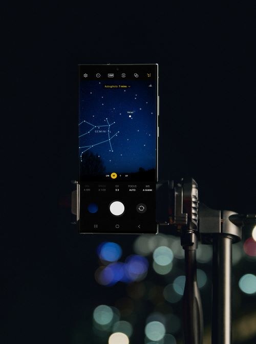 A może tak zdjęcie nocnego nieba? /Samsung /materiały prasowe