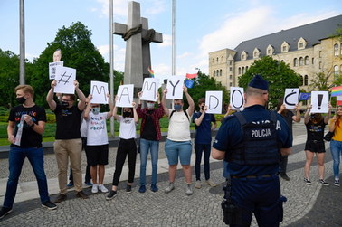 A Ty na złość komu odmrozisz sobie uszy?