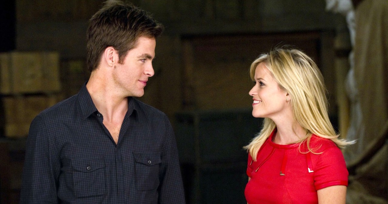 "A więc wojna" /OVERBROOK ENTERTAINMENT / FRENCH, KIMBERLEY / Album /East News