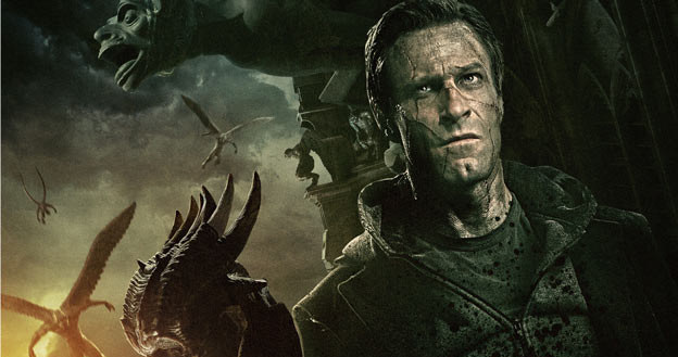 Aaron Eckhart na polskim plakacie filmu "Ja, Frankenstein' /materiały dystrybutora