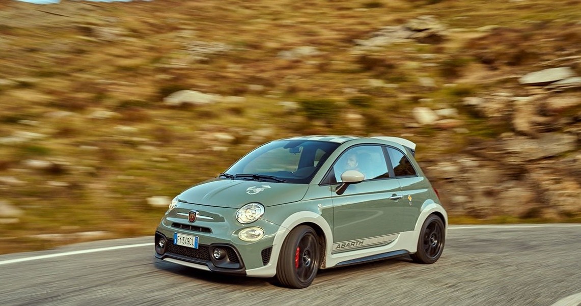 Abarth 695 70° Anniversario /Informacja prasowa