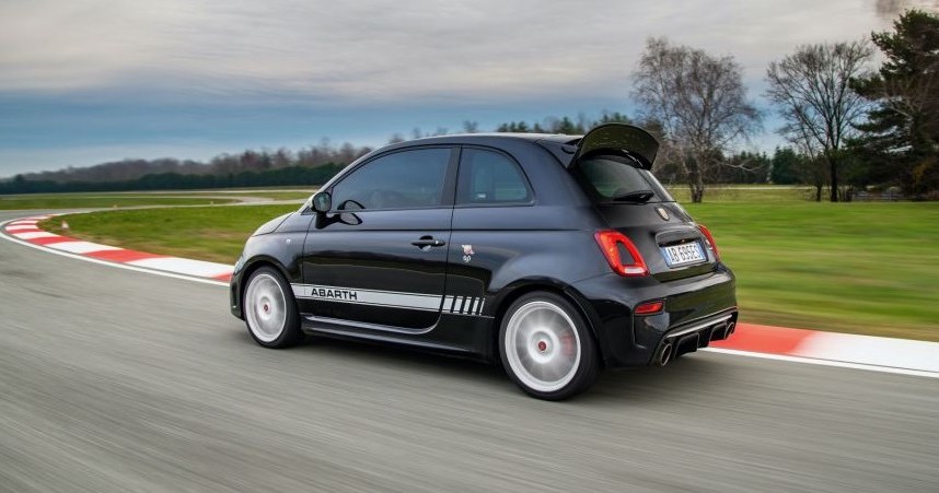 Abarth 695 Esseesse /Informacja prasowa