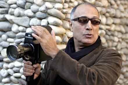 Abbas Kiarostami zaprezentuje w Canes swój najnowszy film "Shirin" /AFP