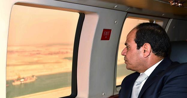 Abdel Fattah al-Sisi, prezydent Egiptu, zwiedza Nowy Kanał Sueski /EPA