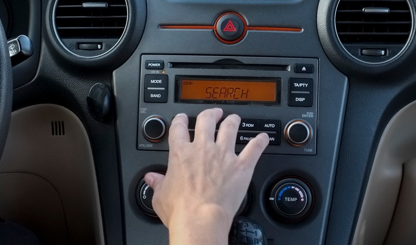 Abonament RTV za radio w samochodzie wzrósł w 2023 roku /123RF/PICSEL