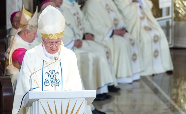 Abp Dzięga o Strajku Kobiet: Nienaturalne, wynaturzone odgłosy 