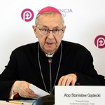 Abp Gądecki krytycznie o decyzji prezydenta ws. in vitro. "Pójście za głosem tłumu"