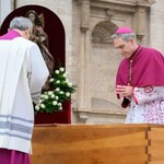 Abp Gaenswein o decyzji papieża Franciszka: Byłem zaszokowany