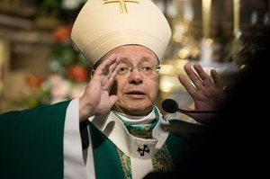 Abp Grzegorz Ryś przyznaje: Fala apostazji wzbiera 
