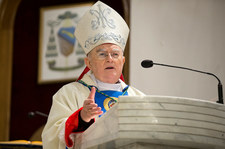 Abp Henryk Hoser: Ataki na Jana Pawła II są przejawem walki neomarksistów