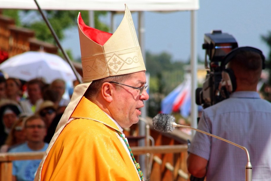 abp Jan Pawłowski z Sekretariatu Stanu Stolicy Apostolskiej /Waldemar Deska /PAP