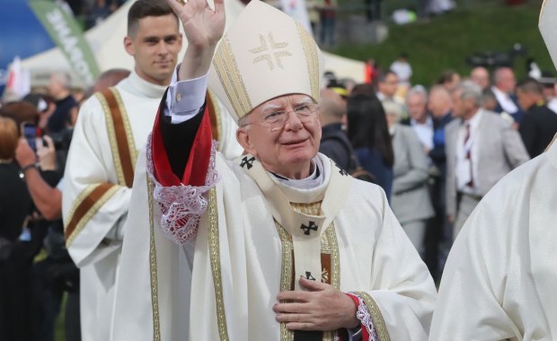 Abp Jędraszewski twierdzi, że Polacy przyjęli Ukraińców dzięki „wielkiej pracy duszpasterskiej”