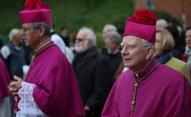 Abp Jędraszewski z politycznym apelem: Albo wolna Polska, albo utrata tożsamości