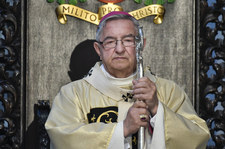 Abp Sławoj Leszek Głódź wpłacił pieniądze na Fundację św. Józefa