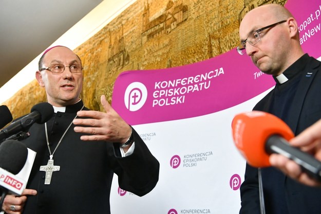 Abp Wojciech Polak i ks. Piotr Studnicki /Piotr Nowak /PAP