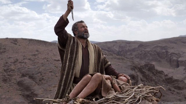 Abraham (Gary Oliver) zwycięsko przechodzi próbę posłuszeństwa Bogu. Izaak zostanie ocalony. /Alex Marengo –  Lightworkers Media Hearst Productions Inc /materiały prasowe