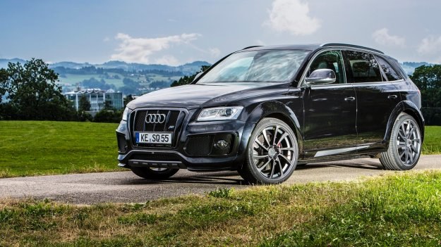 Audi SQ5 z zastrzykiem mocy od ABT ABT oferuje dla SQ5 kilka wzorów obręczy o średnicy od 20 do 22 cali. /ABT Sportsline GmbH