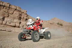 Abu Dhabi Desert Challenge 2010: Rafał Sonik czwarty na mecie I rundy MŚ