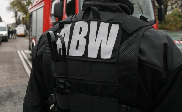 ABW blokowała ściganie handlarza bronią i respiratorami? Nowe ustalenia