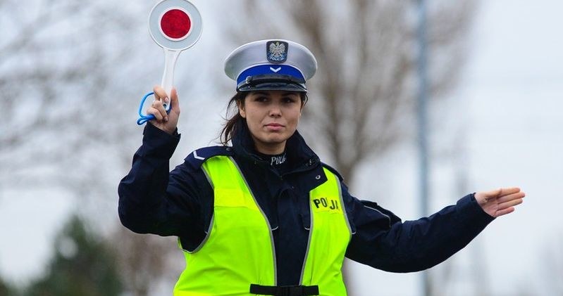 Aby przetestować w praktyce przyjęte rozwiązania i zachęcić społeczeństwo do udziału w tym gigantycznym przedsięwzięciu, planujemy  sprywatyzować drogówkę - informuje insp. Janusz Kąsek /Fot. Paweł Skraba /Reporter