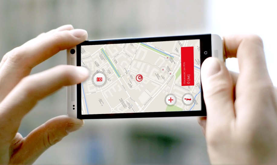 Aby użyć aplikacji "Powstanie Warszawskie", wystarczy ją bezpłatnie pobrać z sklepów systemów Android, Windows Phone i IOS /Katarzyna Sobiechowska- Szuchta /RMF FM