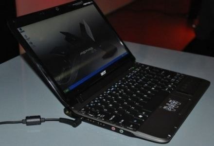 Acer Aspire One z 11.6-calową matrycą /PCArena.pl