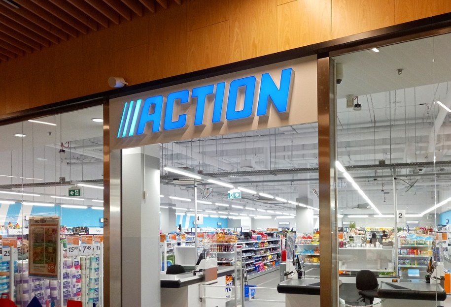 Action wydał komunikat /Shutterstock