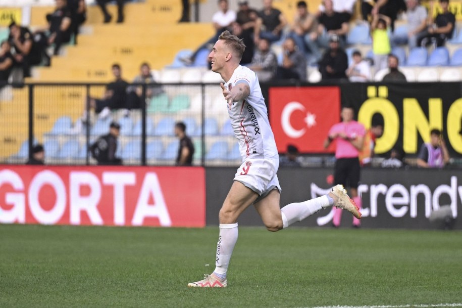 Adam Buksa /	AA/ABACA /PAP