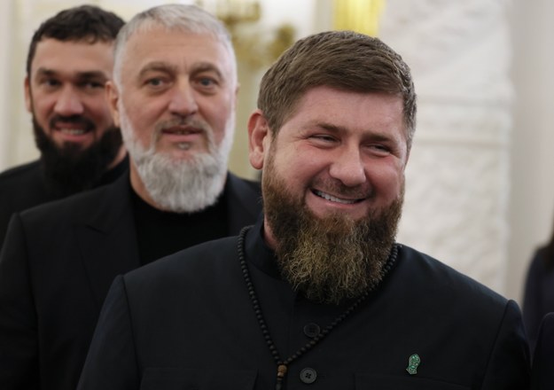 Adam Delimchanow (w środku) i Ramzan Kadyrow (z prawej) /MIKHAIL METZEL / SPUTNIK / KREMLIN POOL /PAP/EPA