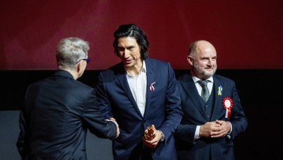 Adam Driver zaszokował w Toruniu. Aktor wulgarnie odpowiedział fanowi