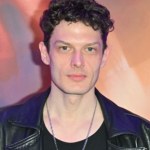 Adam Fidusiewicz rozkręca karierę za granicą. Kolejny angaż w brytyjskiej produkcji 