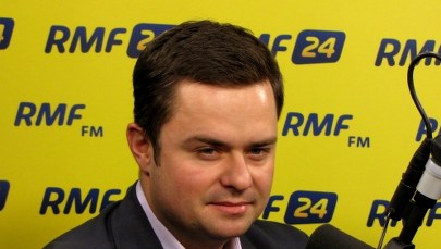 Adam Hofman: To więcej niż błąd - dajemy pieniądze i nie siedzimy przy stole