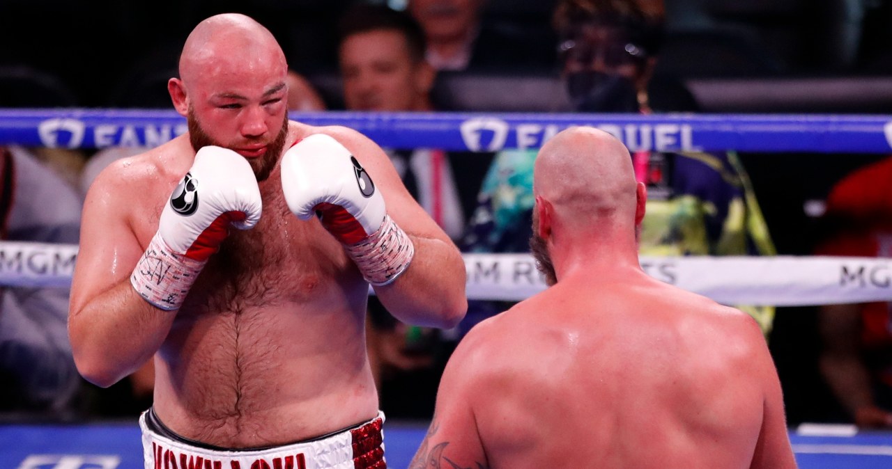 Adam Kownacki przegrał po sześciu rundach z Robertem Heleniusem