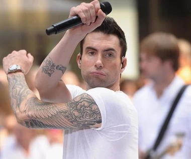 Adam Levine: Mam ochotę uderzyć w twarz każdego, kto...