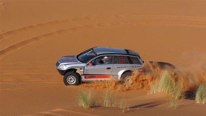 Adam Małysz doskonali swoje rajdowe umiejętności w Maroku